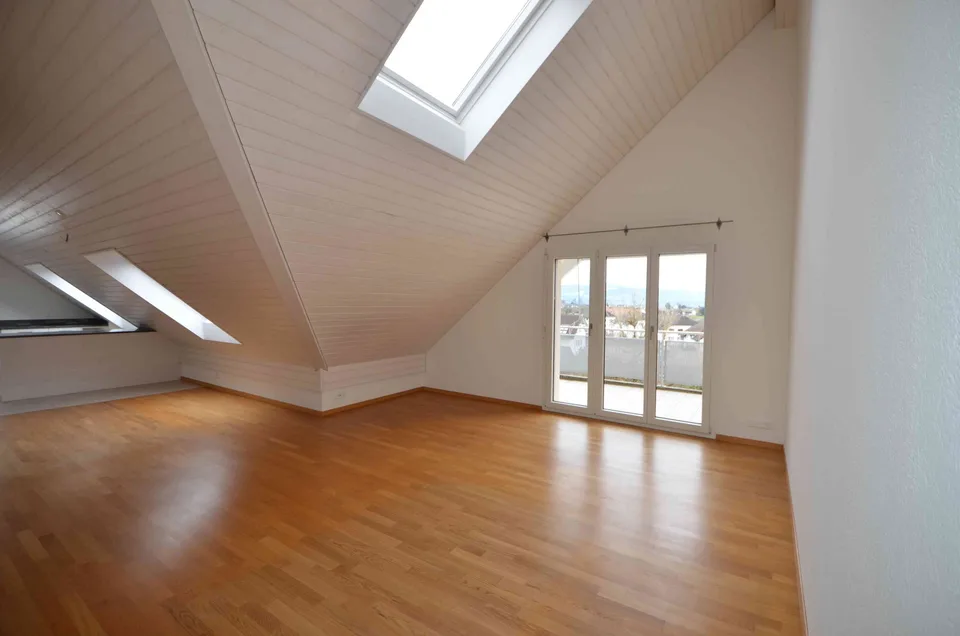 4 1/2 Zimmer Dachwohnung (122 m²)