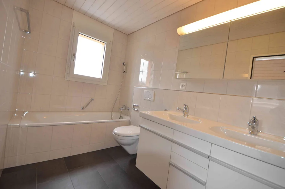 4 1/2 Zimmer Dachwohnung (122 m²)