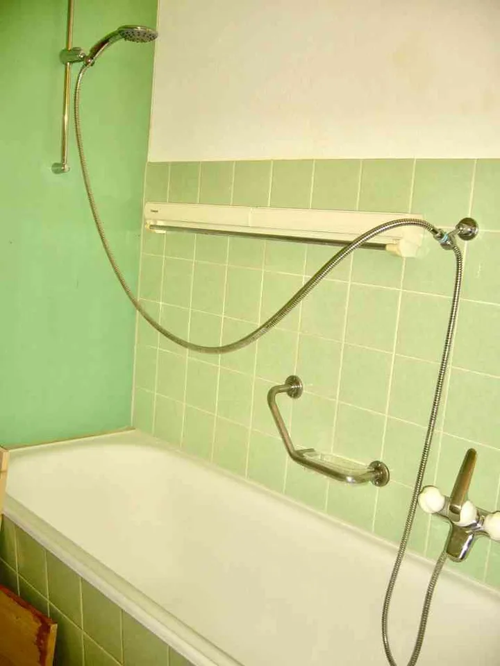 Sehr schöne, grosszügige Altbauwohnung