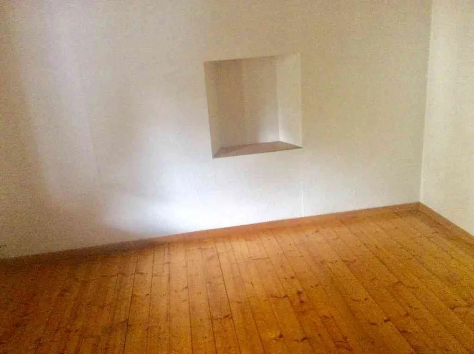 Sehr schöne, grosszügige Altbauwohnung