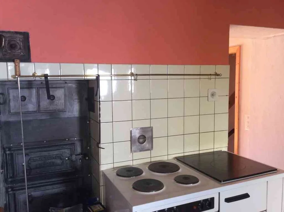 Sehr schöne, grosszügige Altbauwohnung