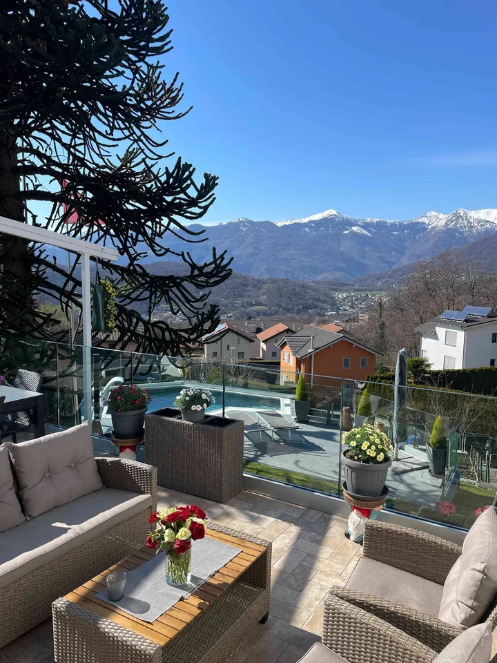 Villa aVilla Luganese vista panoramica piscina ascensore