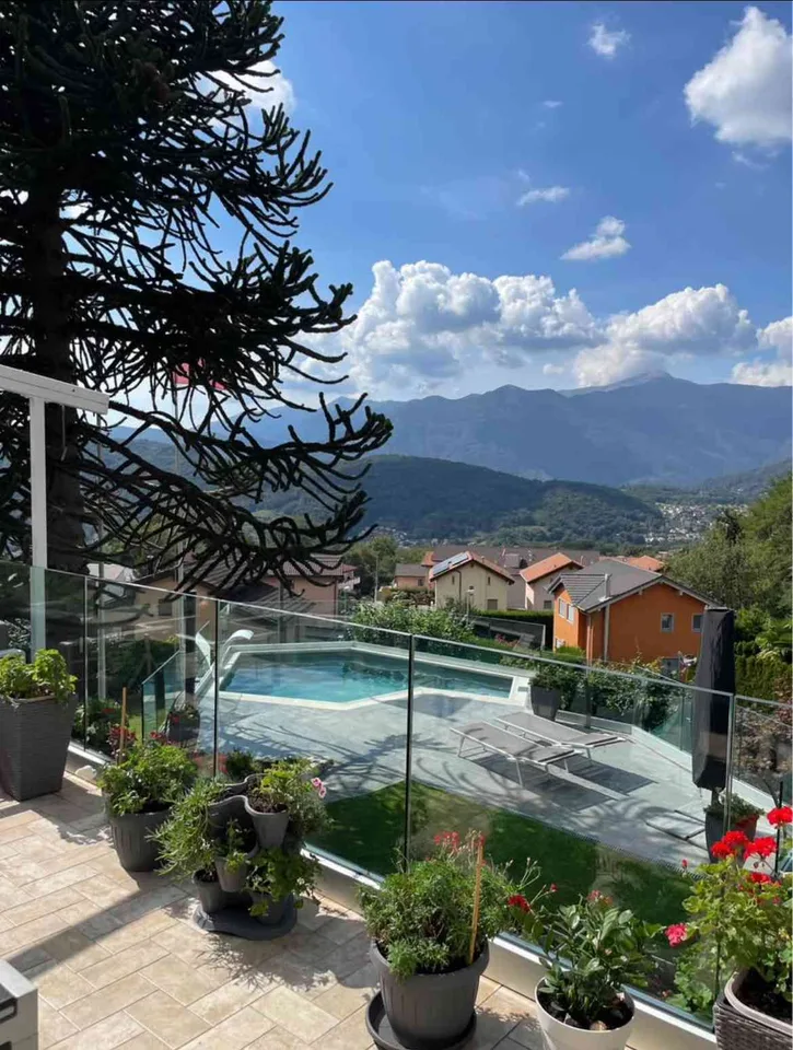 Villa a Villa Luganese vista panoramica piscina ascensore