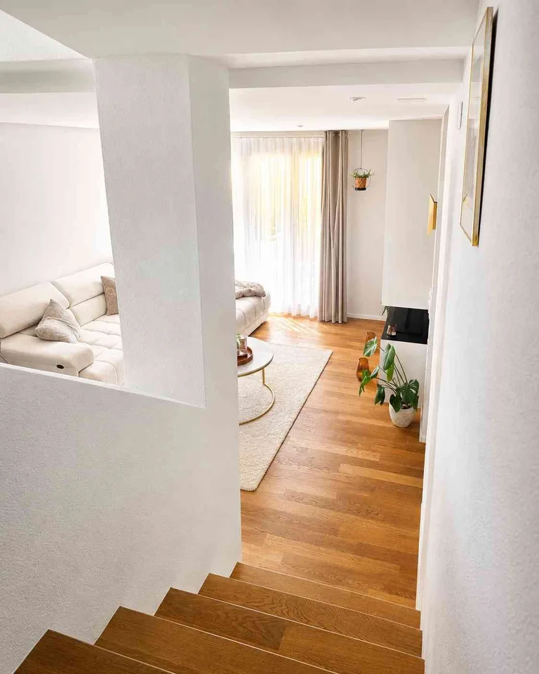 Exklusive Maisonette-Wohnung mit Galeriecharakter am Waldrand