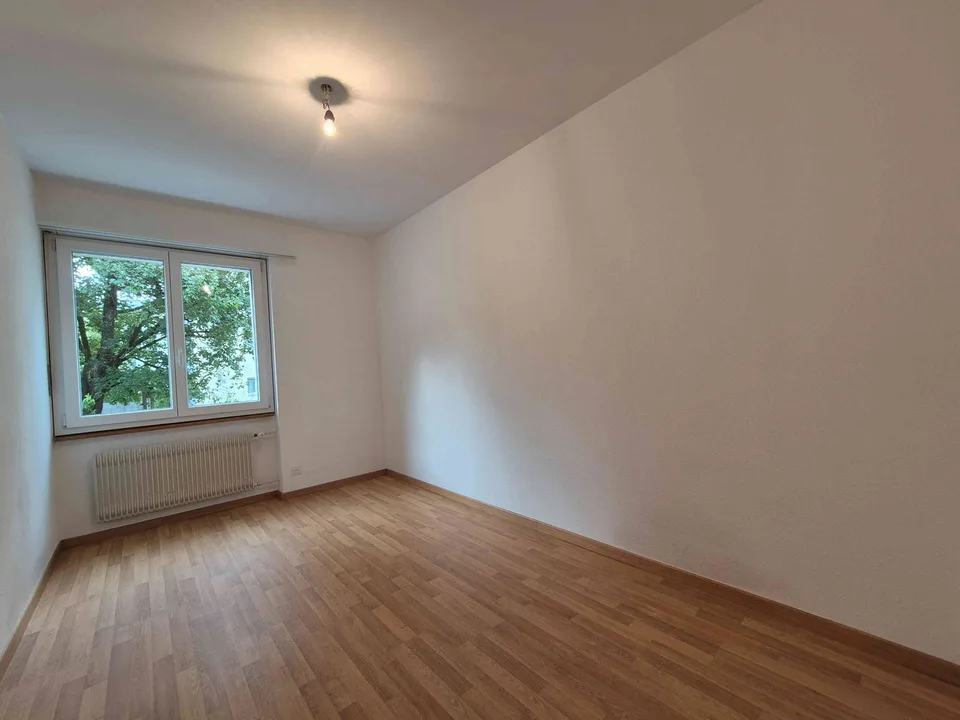 1 Studenten-WG-Zimmer in Kehrsatz nahe Bern