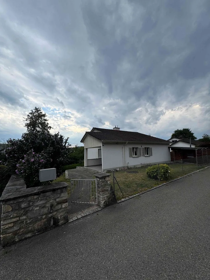 Zu vermieten 5 1/2 Zimmer-Einfamilienhaus