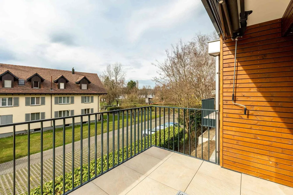 Moderne 3.5 Wohnung mit Seesicht