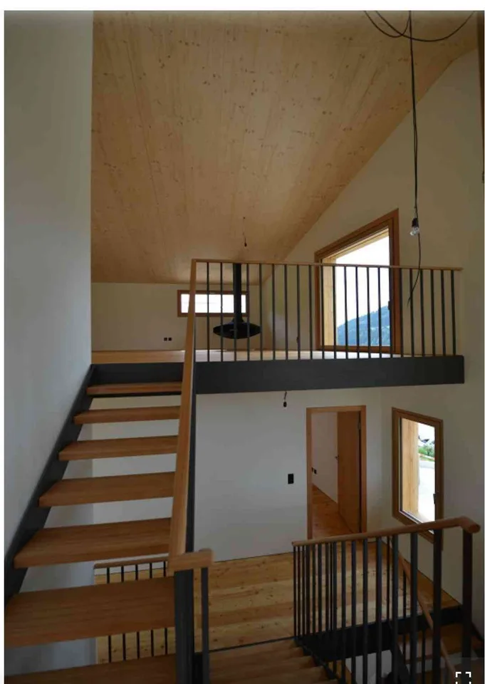 Aussichtsreiches Wohnen im kühlen Haus am Sonnenhang