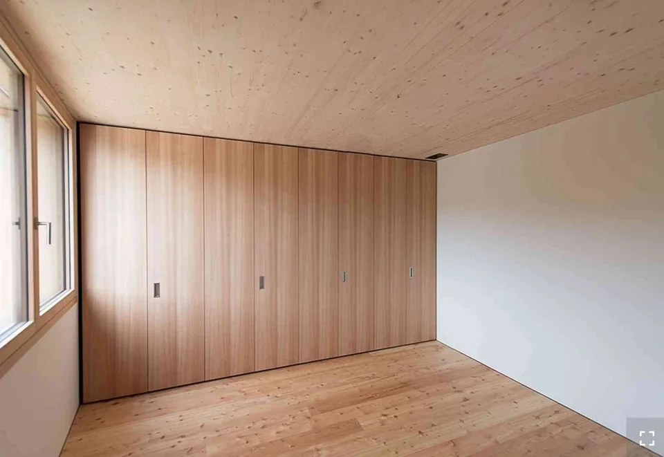 Aussichtsreiches Wohnen im kühlen Haus am Sonnenhang