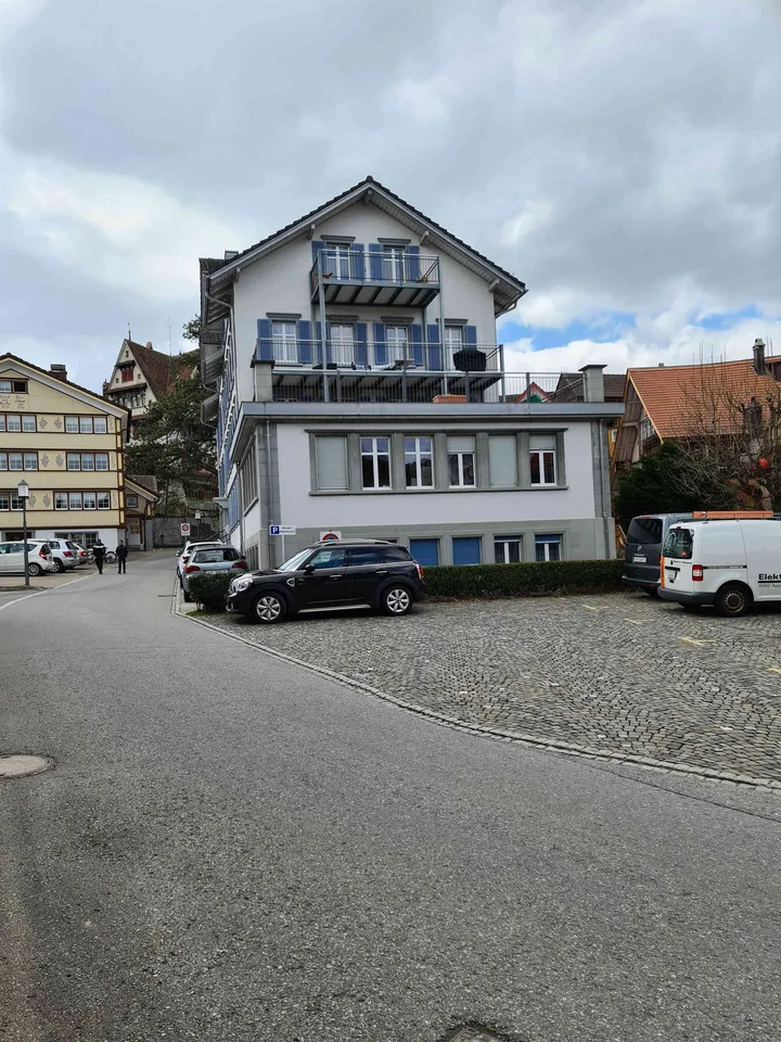 Helle 4-Zimmer-Wohnung