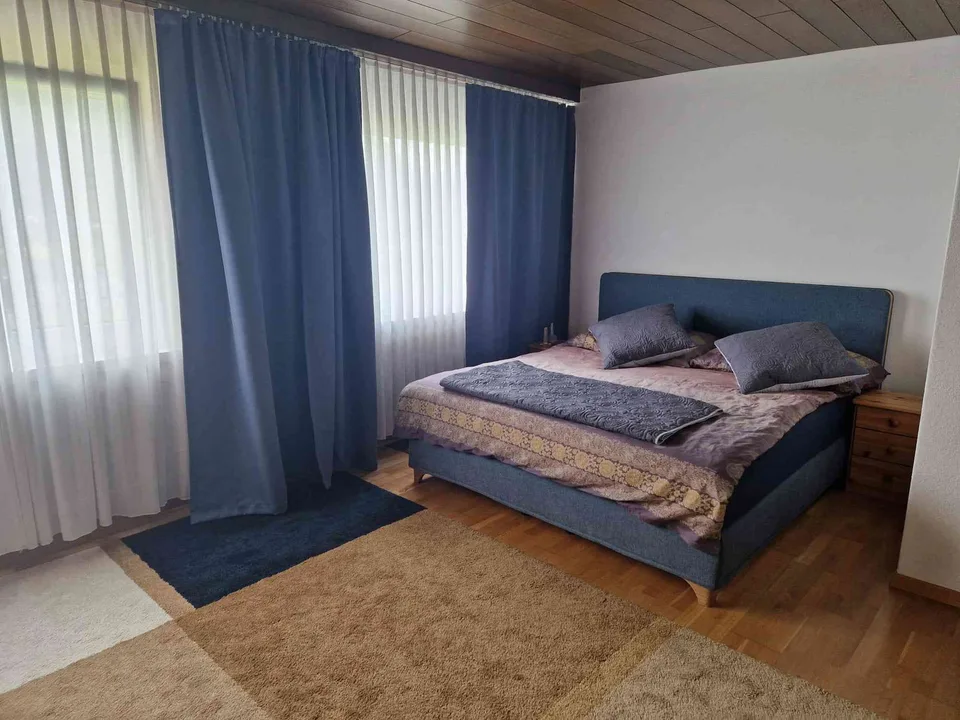 sehr grosse 5 1/2 Zimmerwohnung 16.OG mit schöner Aussicht