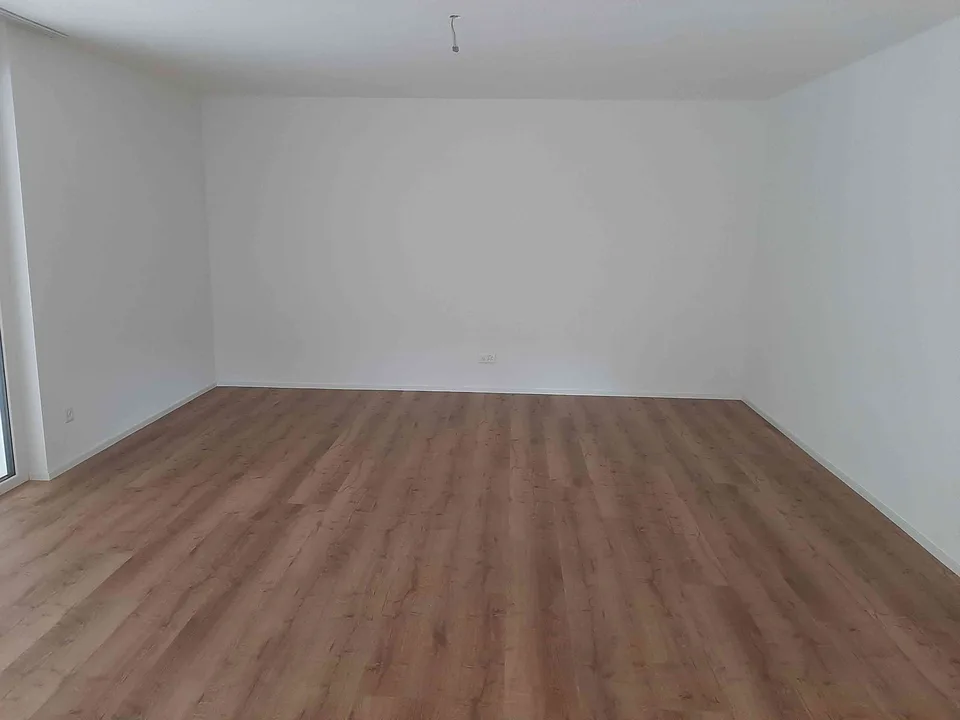 neue 5.5 Zimmerwohnung