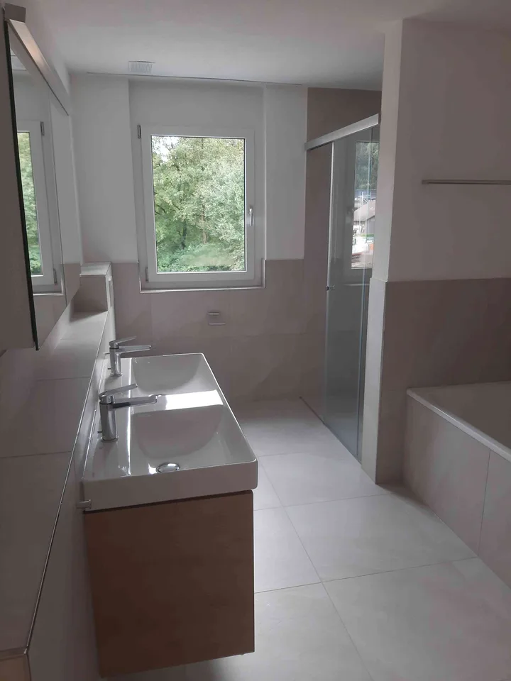 neue 5.5 Zimmerwohnung