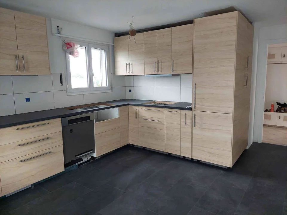 7 1/2 Zimmer Einfamilienhaus mit Gewerberaum