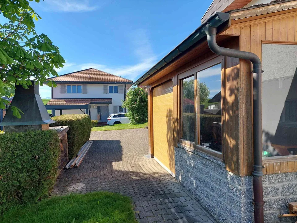 7 1/2 Zimmer Einfamilienhaus mit Gewerberaum