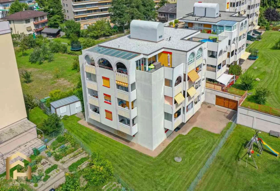 4.5-Zimmer Wohnung in Bahnhofsnähe mit Parkplatz in Einstellhalle