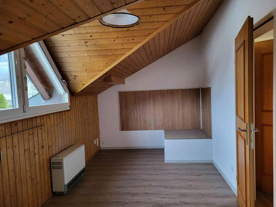 Ruhige 2-Zimmer-Dachwohnung in Kerns per 1. Oktober