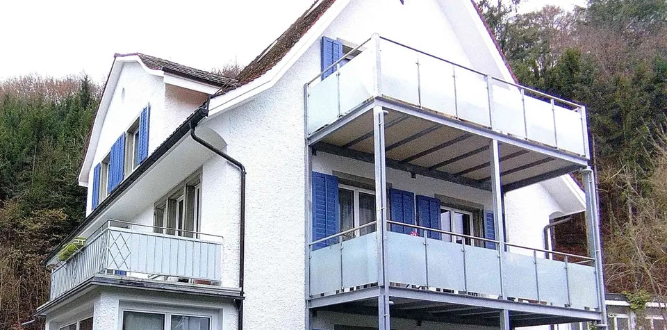 Besondere Jugendstil 4.5-Zi-Wohnung 110m² mit zwei Balkons