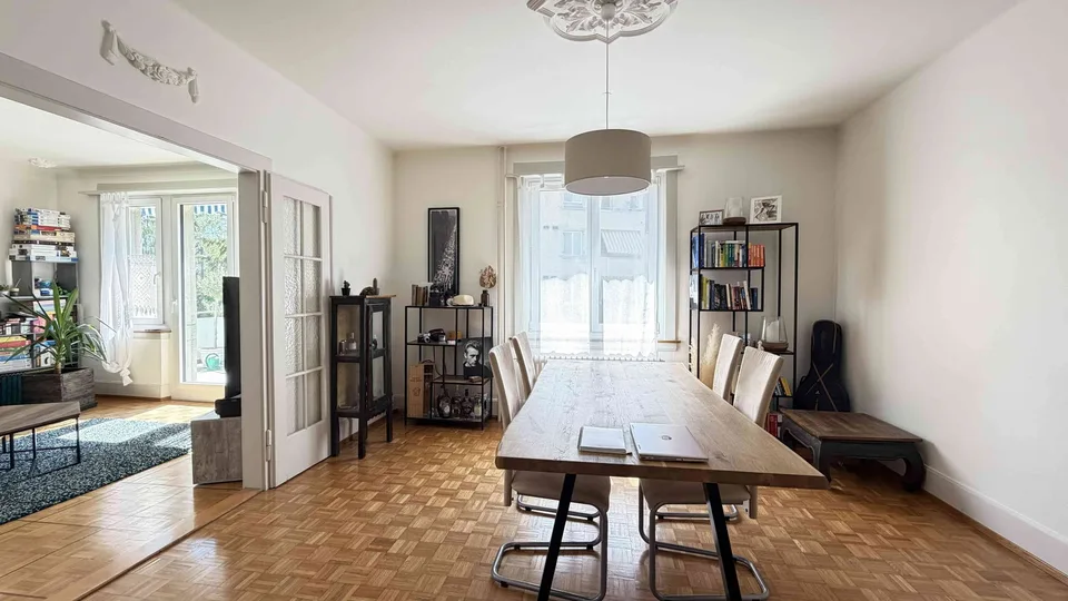 Besondere Jugendstil 4.5-Zi-Wohnung, ca.110m² mit zwei Balkons