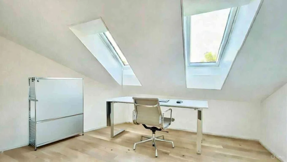 Appartamento attico 3 1/2 locali come nuovo con magnifica vista lago e grande loggia a Mörschwil