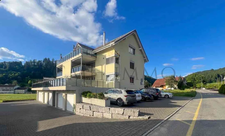 Lässt keine Wünsche offen - 100% Privatsphäre - Traumhafte Aussicht - 4.5 Zimmer - 169m2 Wohnfläche