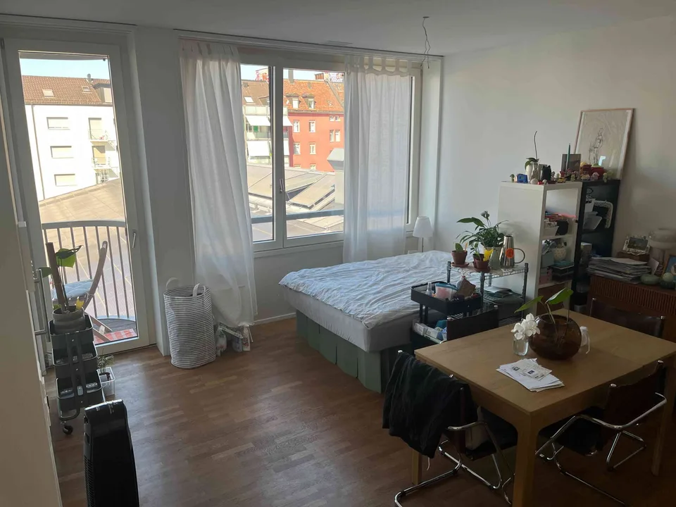 Zentrale Wohnung mit Balkon