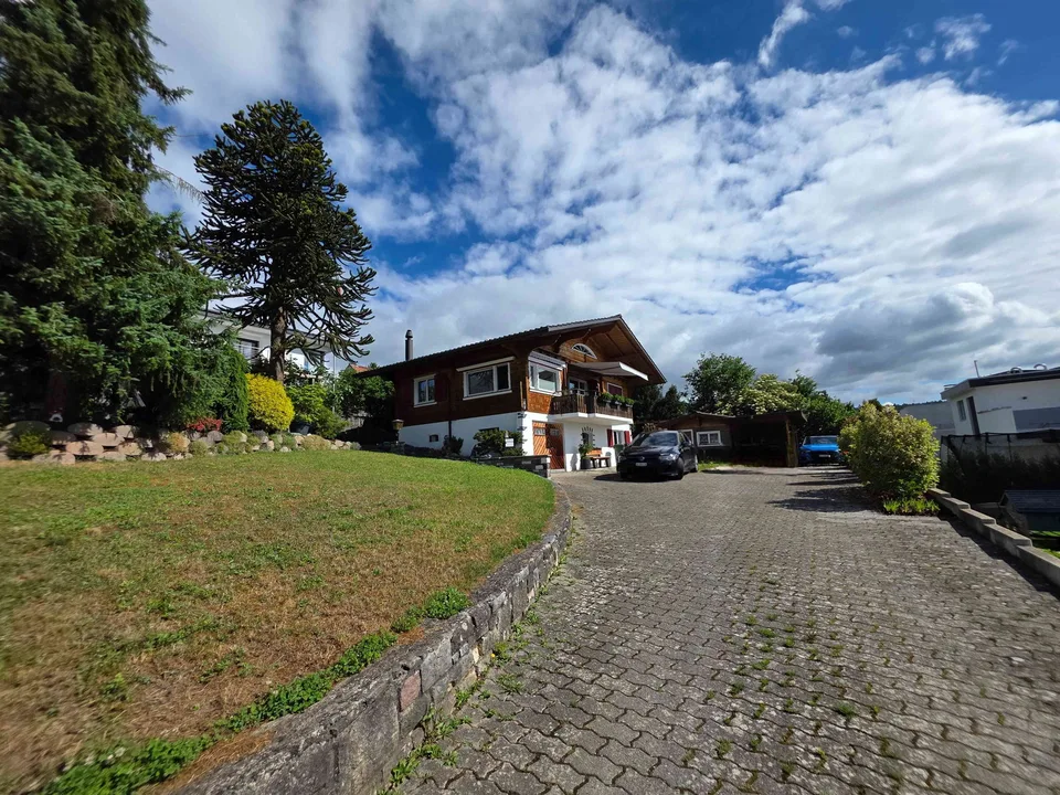 ## Nachmieter gesucht – Charmantes 4.5-Zimmer-Chalet / Einfamilienhaus