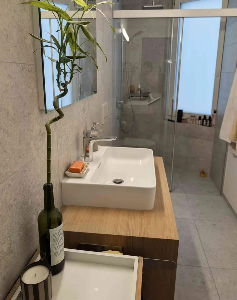 4 Monate Untermiete – möblierte 3.5-Zimmer-Wohnung mit Seeblick – Foto 7 von 7