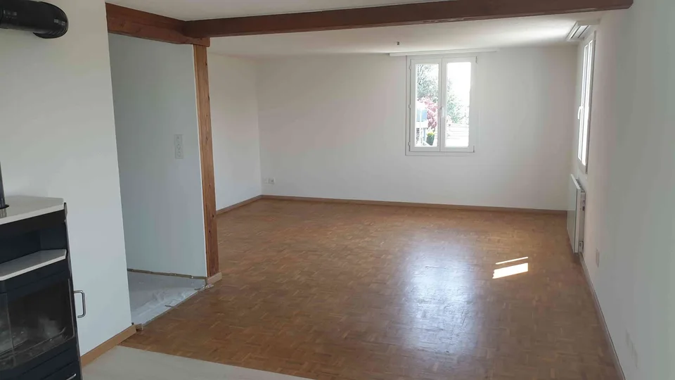 4 1/2-Zimmer-Wohnung, 1. OG, 87 m2, mit Balkon 13 m2