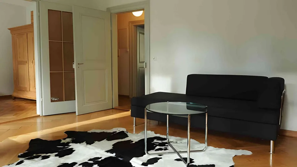 2,5-Zimmer helle und modernisierte Altbauwohnung im Breite-Quartier