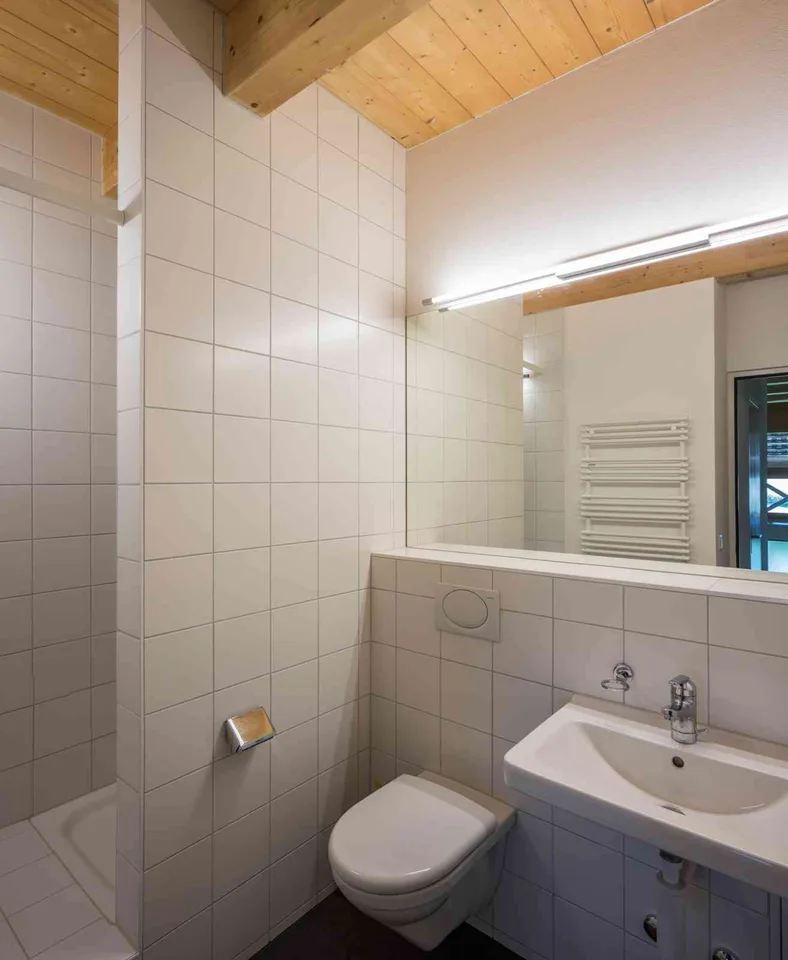 2,5-Zi.-Maisonette-Wohnung (69 m2) mit grosser Loggia und Weitsicht