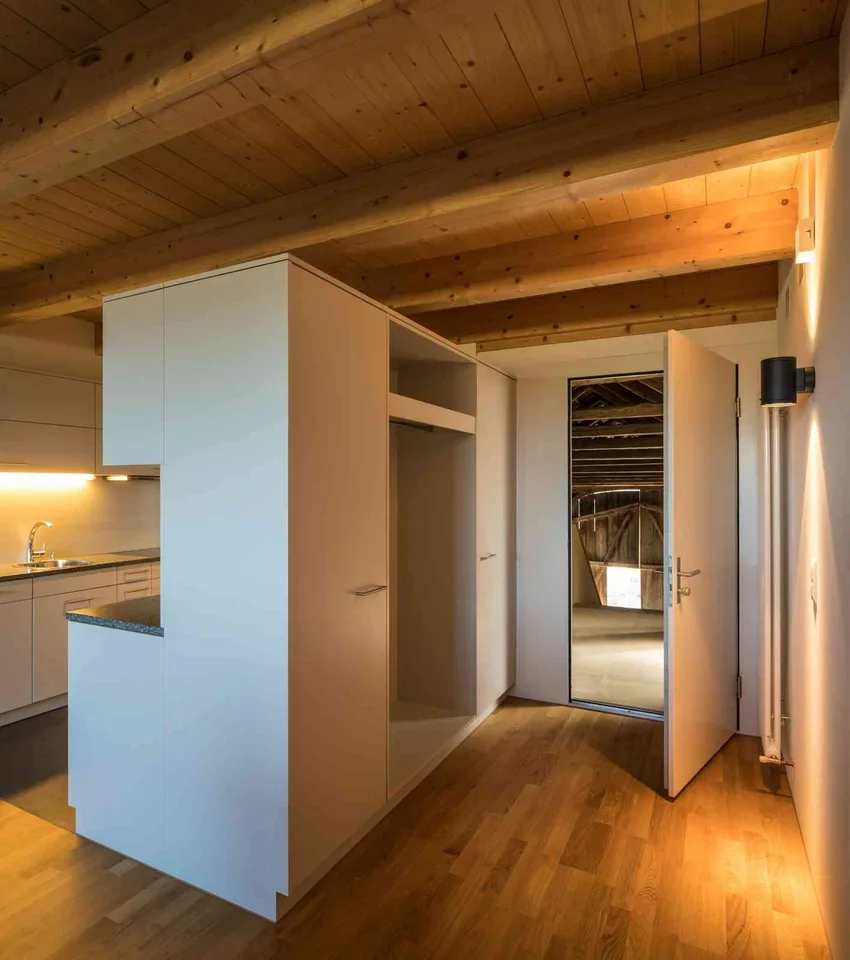 2,5-Zi.-Maisonette-Wohnung (69 m2) mit grosser Loggia und Weitsicht