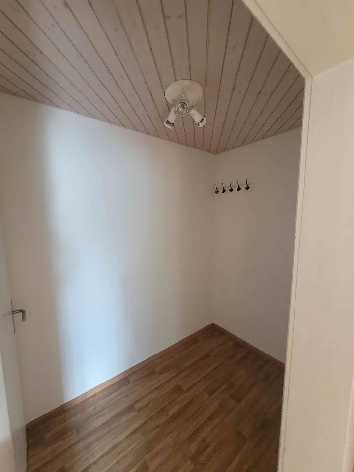 Helle 1-Zimmer-Wohnung im EG am Wasgenring – ab 01.09.2026