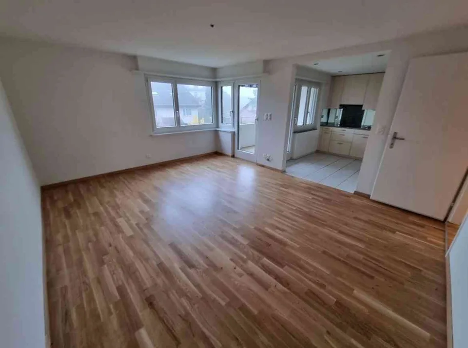 moderne 3-Zimmer Wohnung, Nähe Stadt Zürich