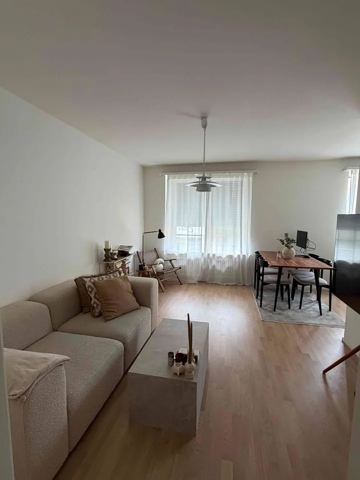 2,5 Zimmer Wohnung im Kreis 3 top Zustand