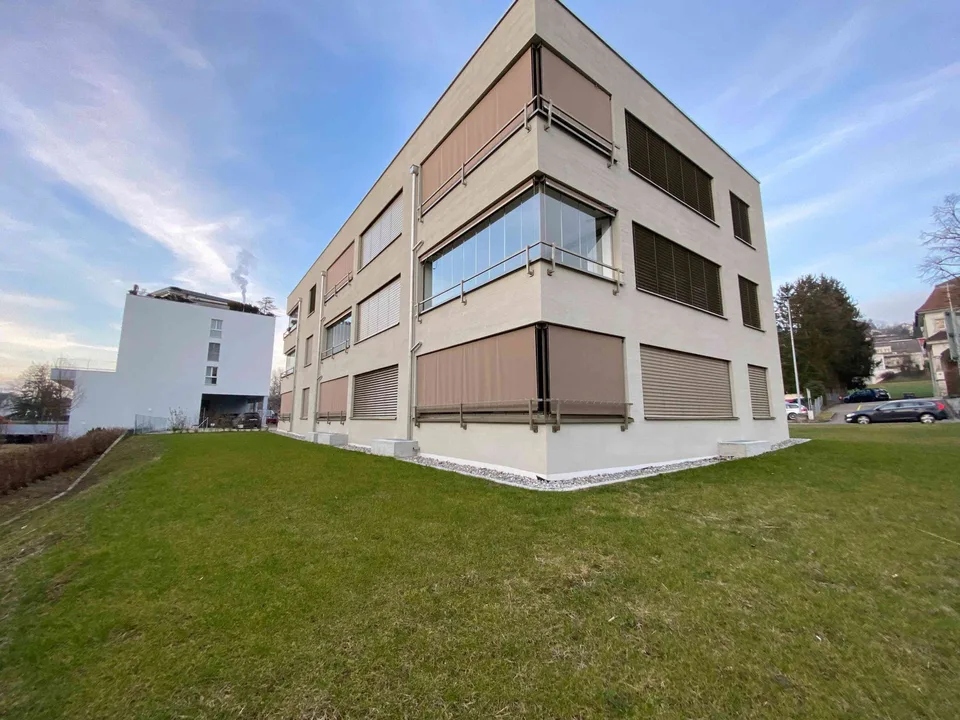 schöne Neubau 3.5 Zimmer-Wohnung – 100 m² Wohnkomfort mit Stil