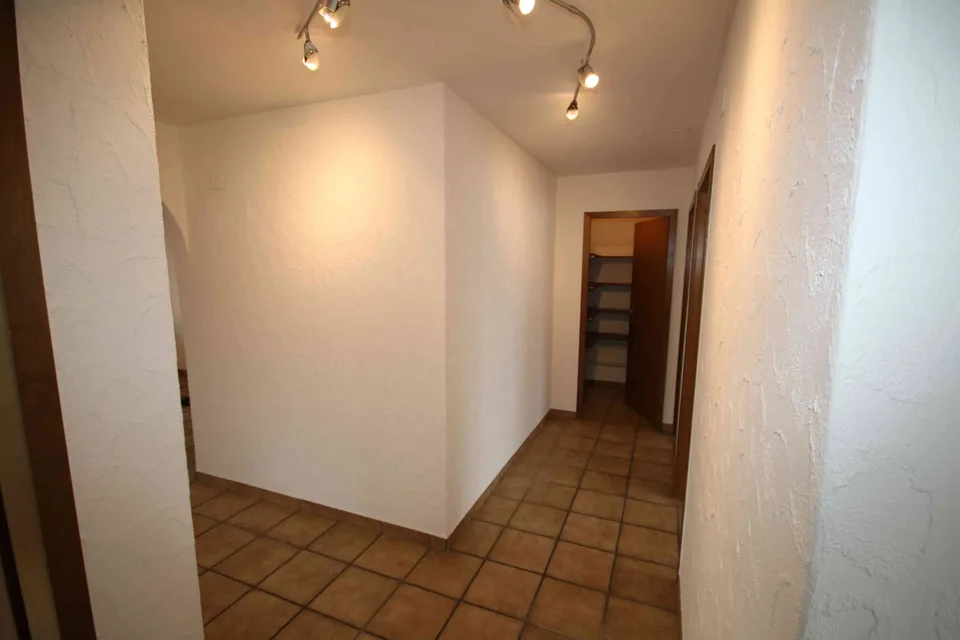 Attraktive 5.5-Zimmer-Eigentumswohnung an begehrter Lage in Lachen SZ