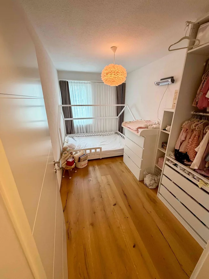 Stilvoll sanierte 3.5-Zimmer-Eigentumswohnung mit Whirlpoolbadewanne,