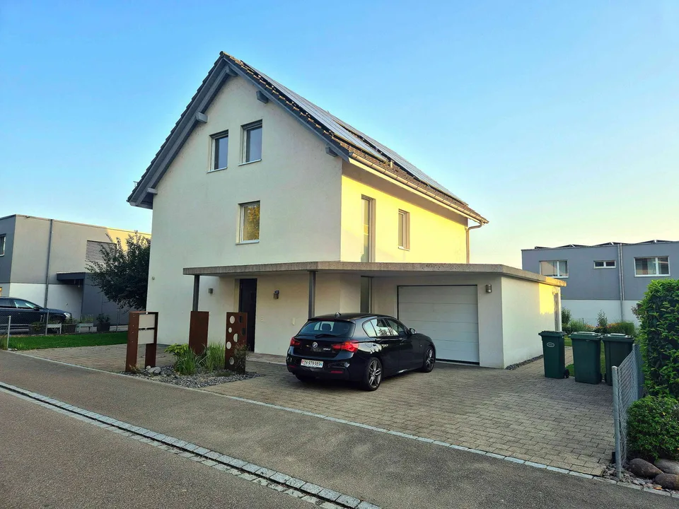 Zweifamilienhaus mit modernem Komfort an ruhiger Lage in Weinfelden