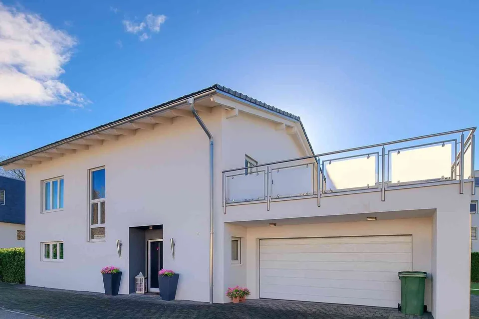 5½-Zimmer-Einfamilienhaus mit Erdsonde, Doppelgarage, Homeoffice