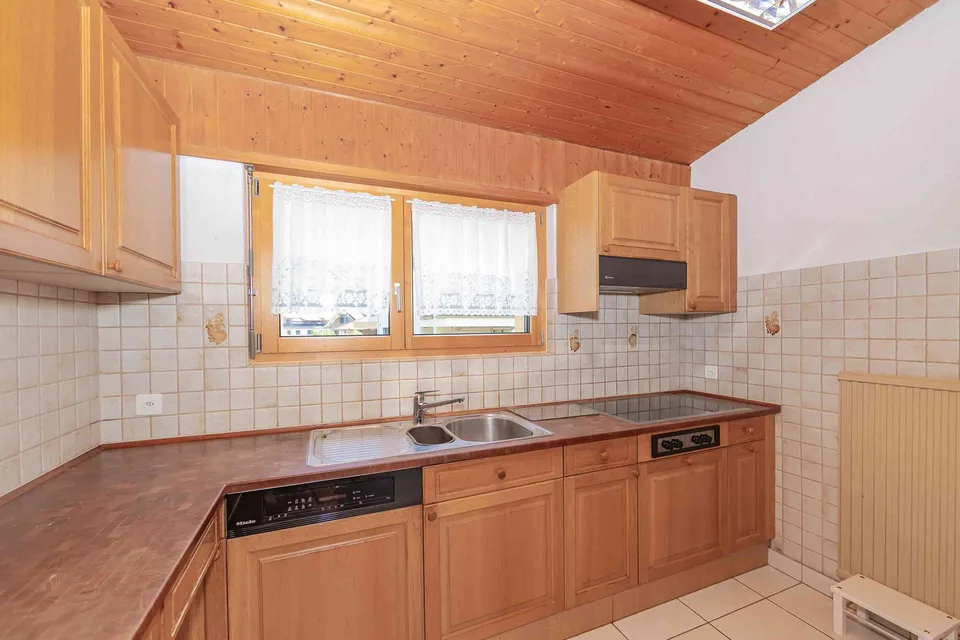 Einfamilienhaus mit Einliegerwohnung und grossem Entwicklungspotenzial