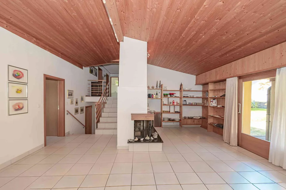Einfamilienhaus mit Einliegerwohnung und grossem Entwicklungspotenzial