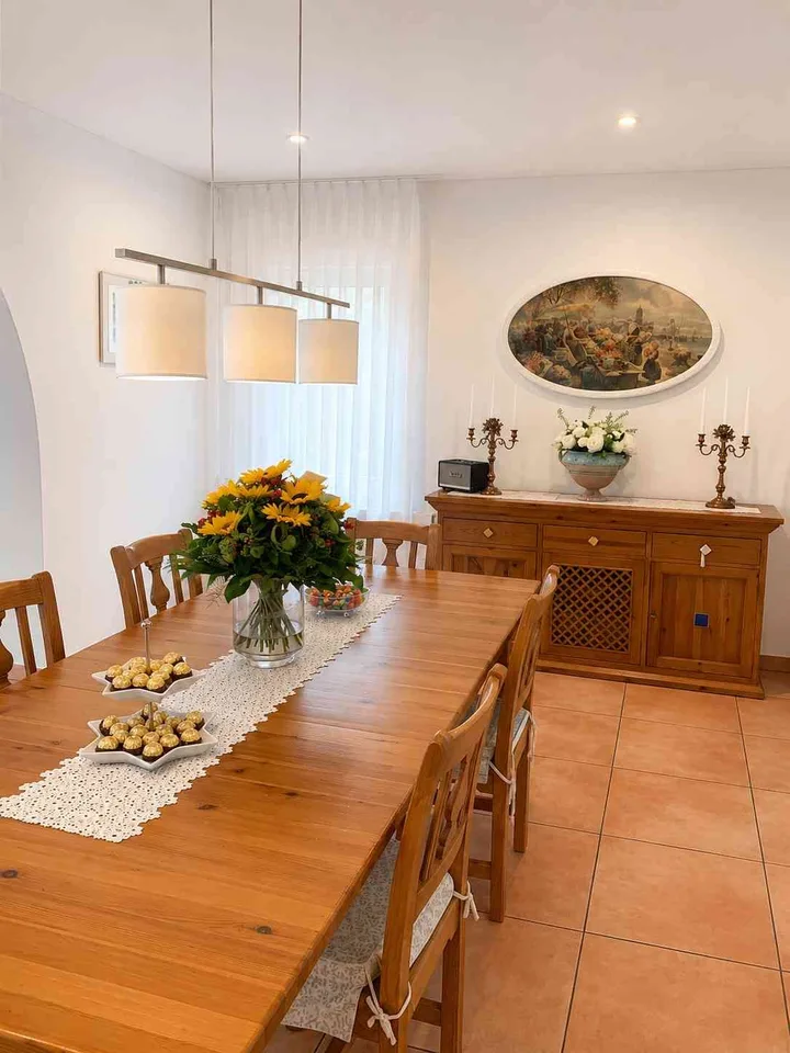 Charmantes 4.5-Zimmer-Eck-Reiheneinfamilienhaus mit grossem Garten in