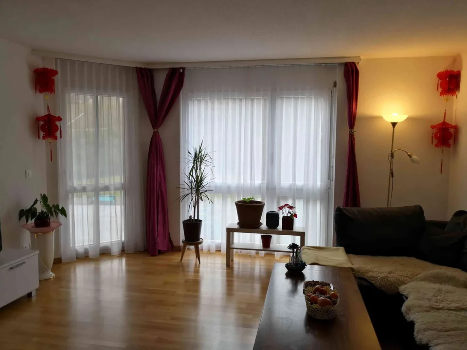 Ruhige und kühle Gartenwohnung zu verkaufen