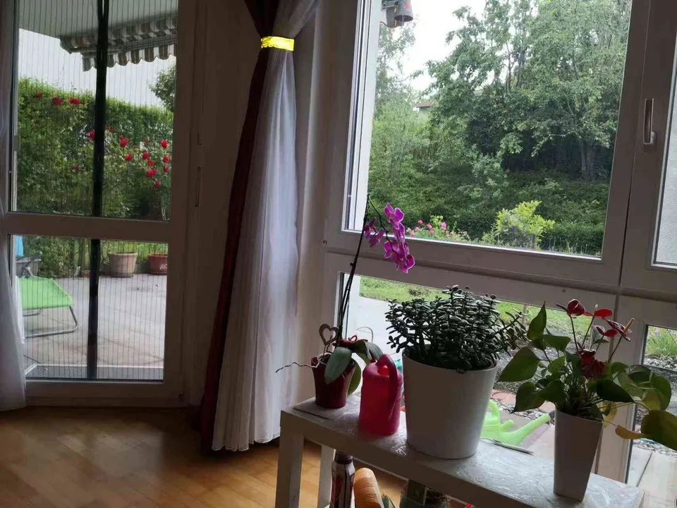 Ruhige und kühle Gartenwohnung zu verkaufen