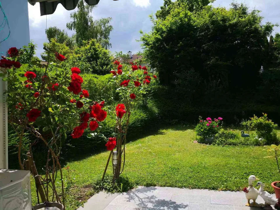 Ruhige und kühle Gartenwohnung zu verkaufen