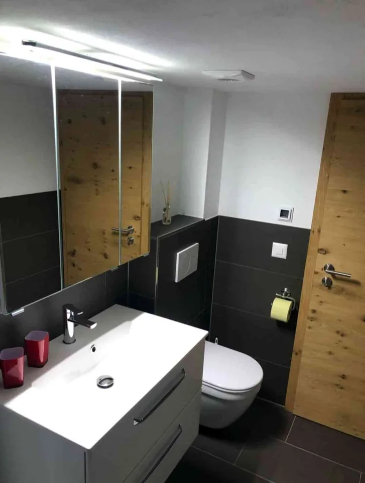Casa di 8 locali - Haus mit 8 Zimmer