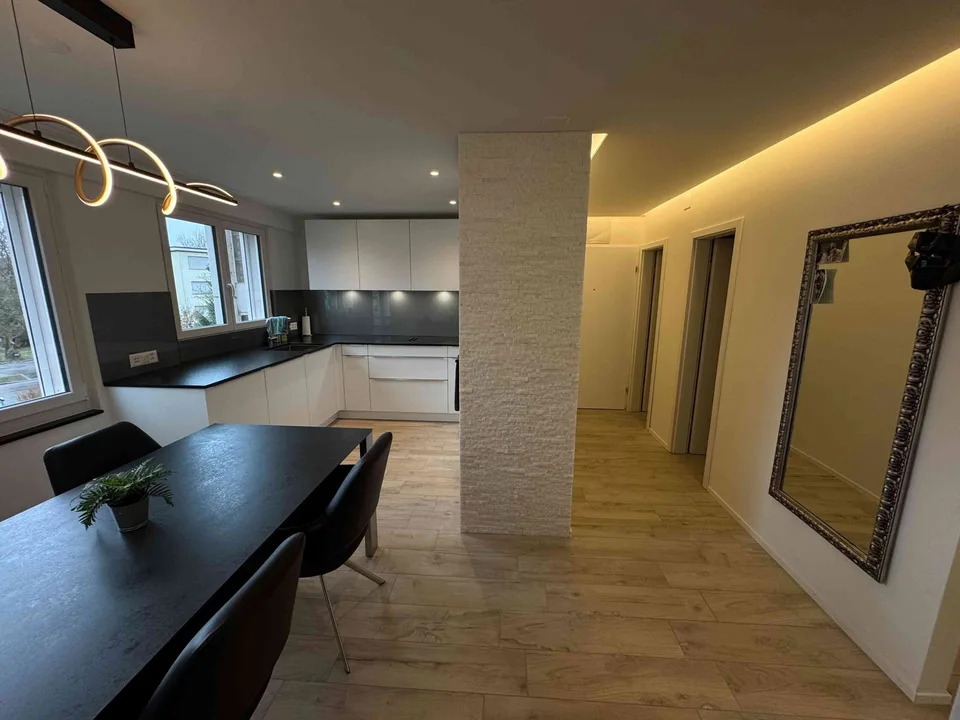 Kernsanierte 3.5Zimmer Wohnung