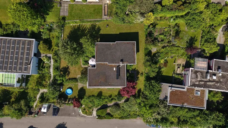 Grosszügiges 10 Zimmer-Einfamilienhaus