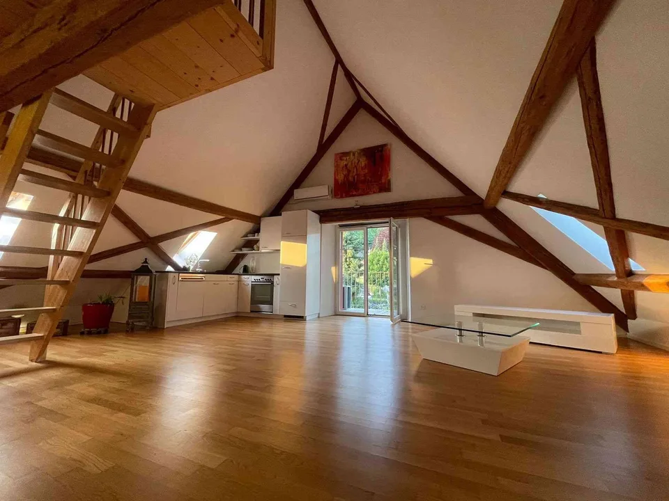 Rendite Objekt - 2.5 Zi Dachwohnung Maisonette Loft